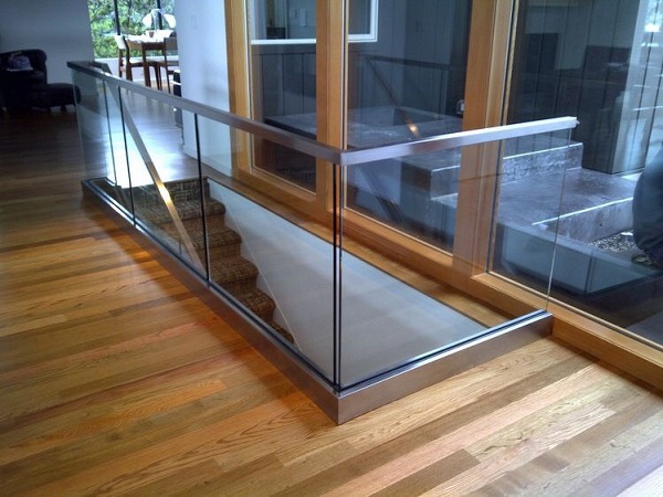 mẫu cầu thang u inox âm sàn
