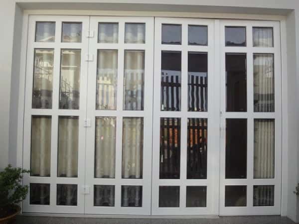 cửa nhựa lõi thép vân gỗ chất lượng