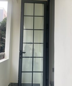 cửa nhôm 1 cánh nan trang trí
