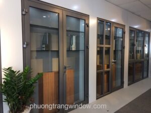 cua-nhom-xingfa-quan-5