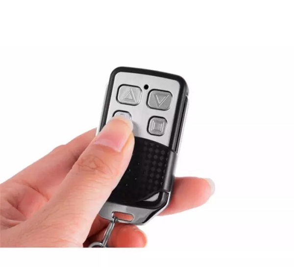 remote-cua-cuon-luc-duoc-luc-khong