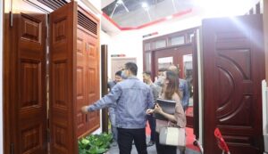 showroom-cua-thep-van-go