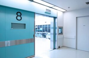 Cửa panel phòng sạch bệnh viện