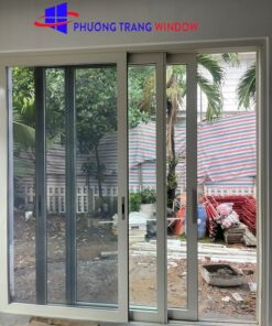 cửa lùa có lưới chống côn trùng